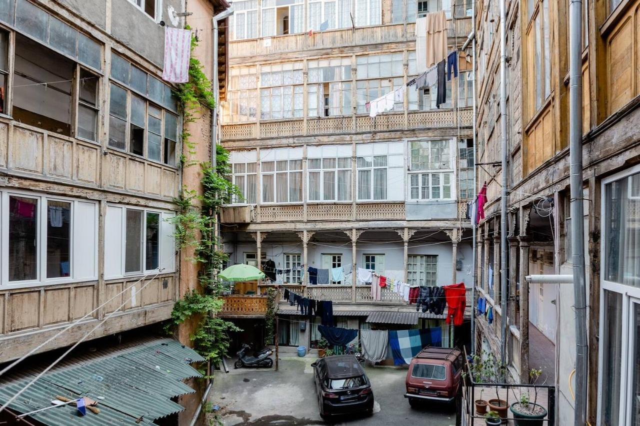Quite Arch Attic Apartment Tbilisi Exterior photo